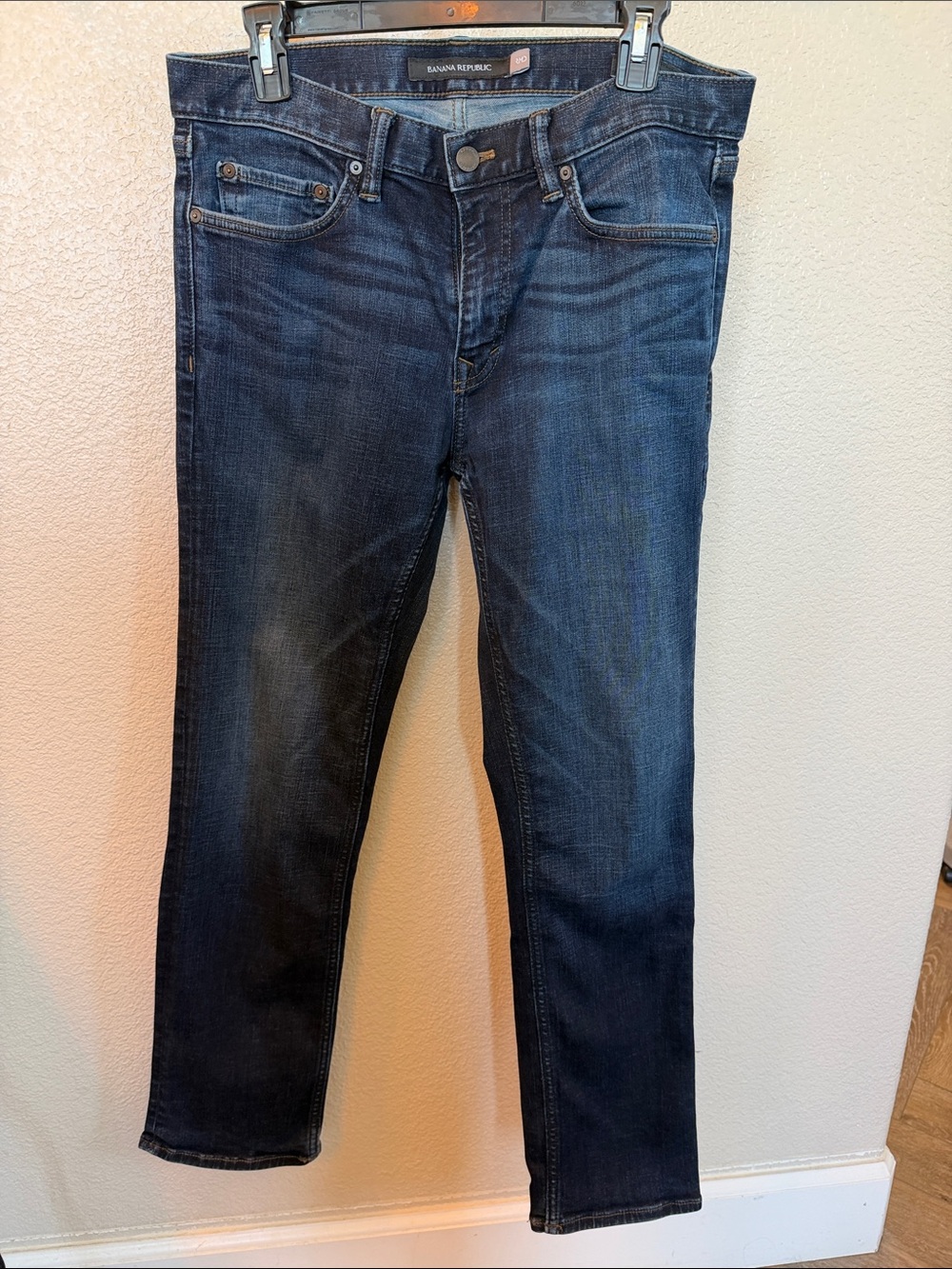 Banana Republic Men Slim Jeans in Dark Indigo Wash